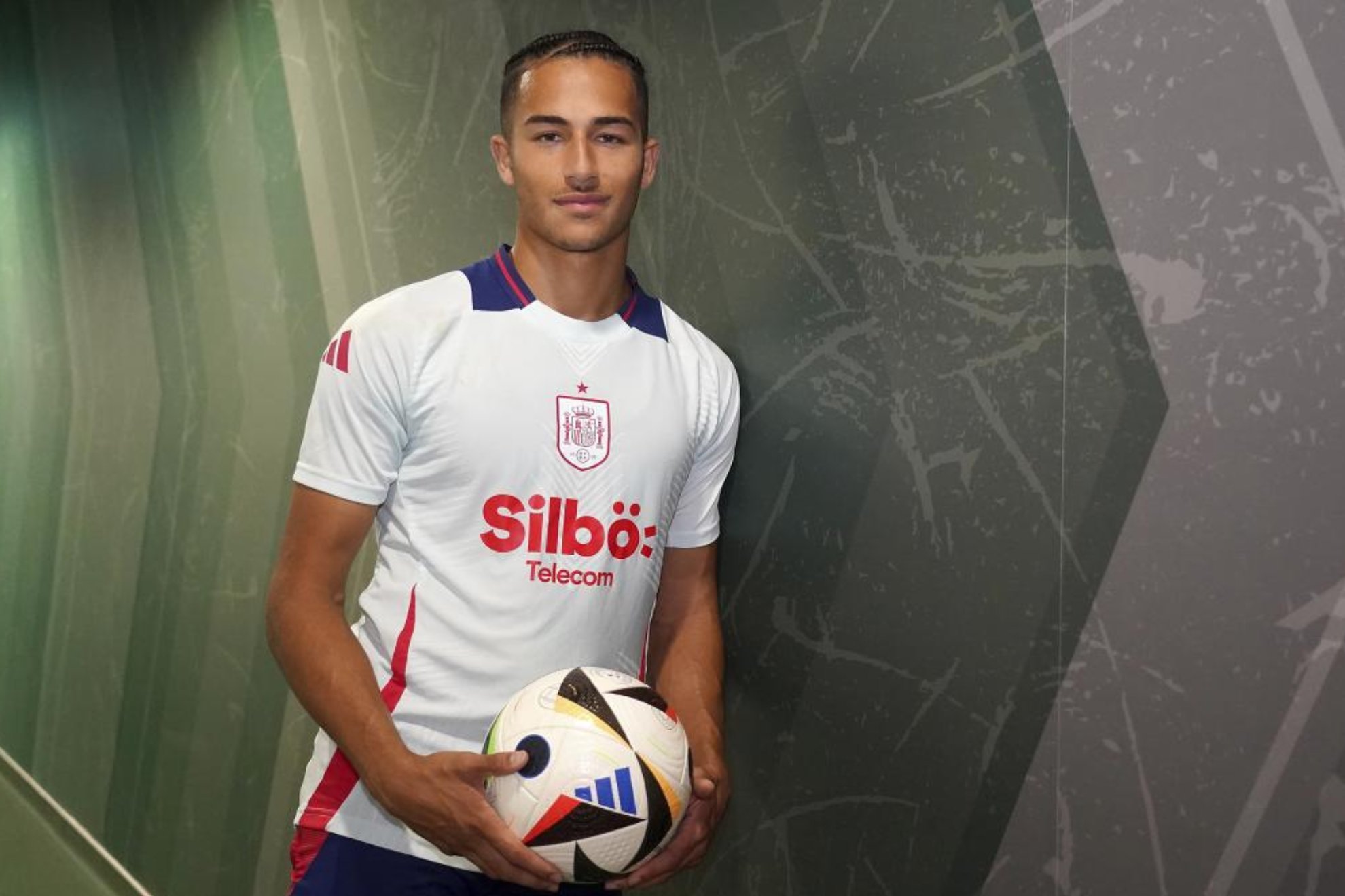 Mateo Joseph posa para MARCA.