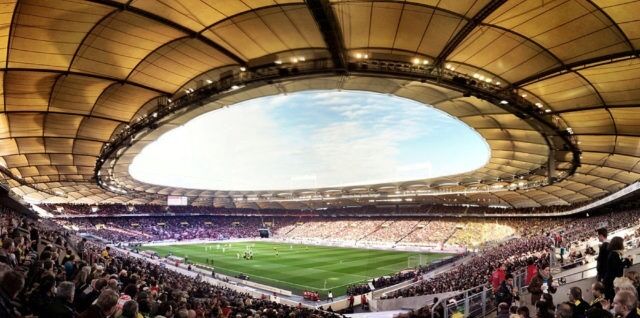 Stuttgart. Mercedes Benz-Arena. 10 millones
