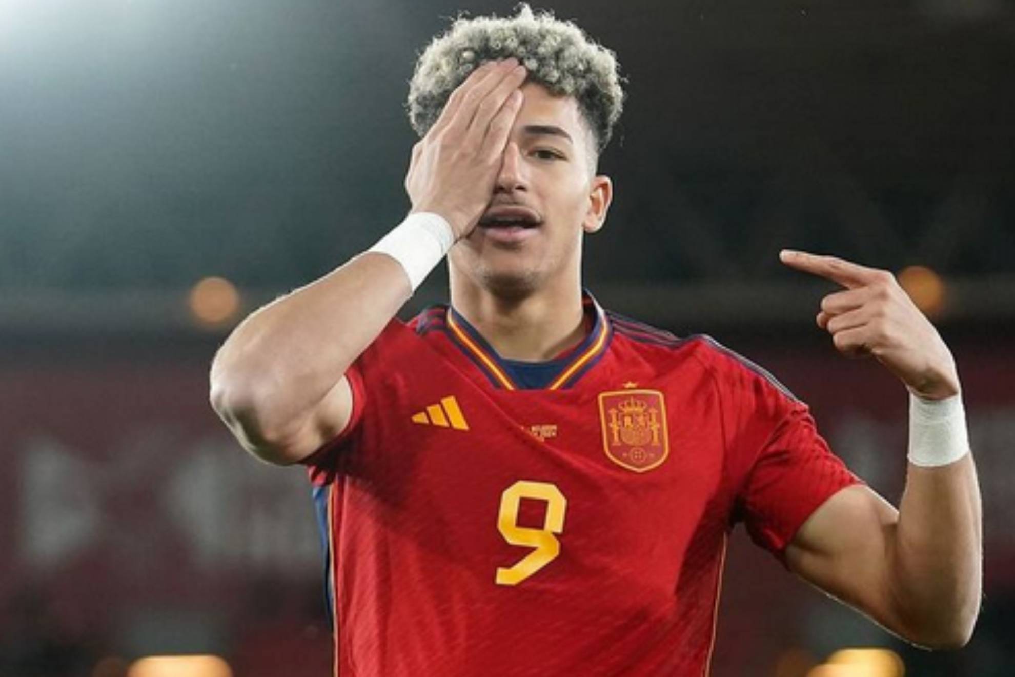 Mateo Joseph, la solución goleadora de España que plantó a Inglaterra siendo pariente de Emile Heskey