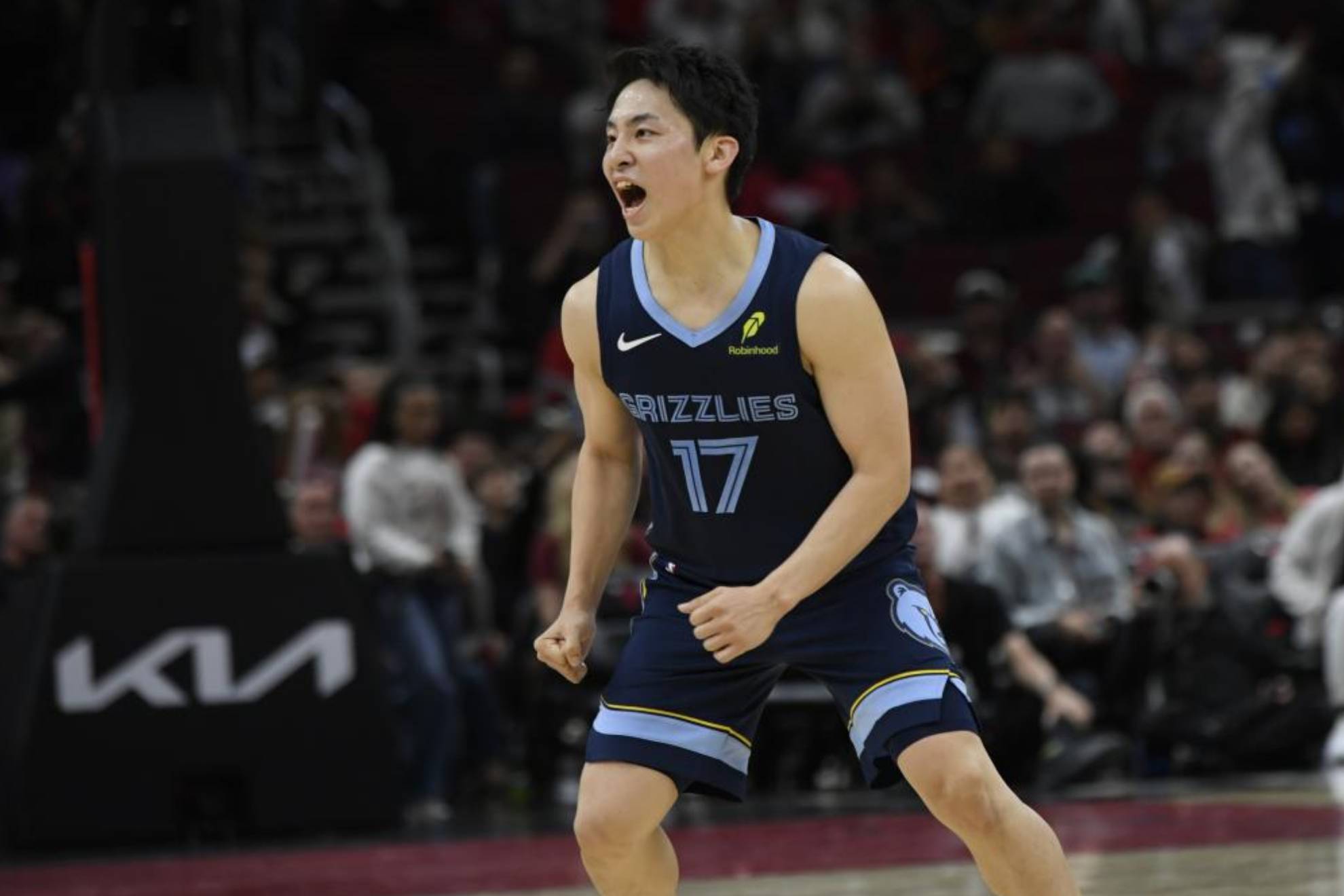 El diminuto base japonés que busca un hueco en la NBA con pases imposibles