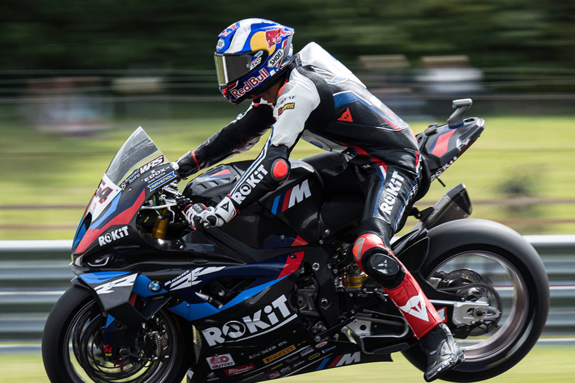 Toprak repite triplete en Reino Unido y Bautista tendrá que esperar para su  podio 100, image size:1980x1320