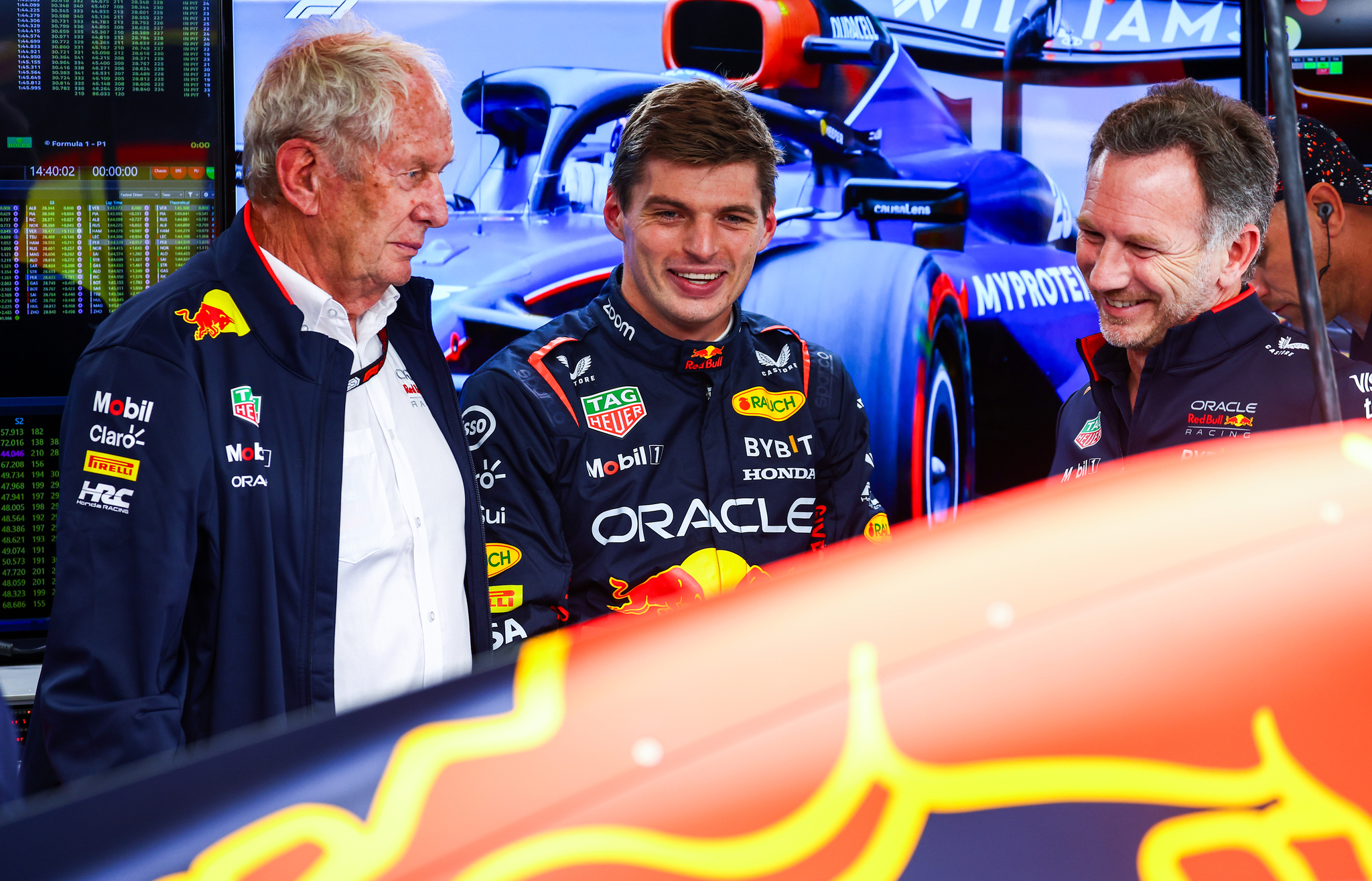 Helmut Marko con Max Verstappen y Christian Horner