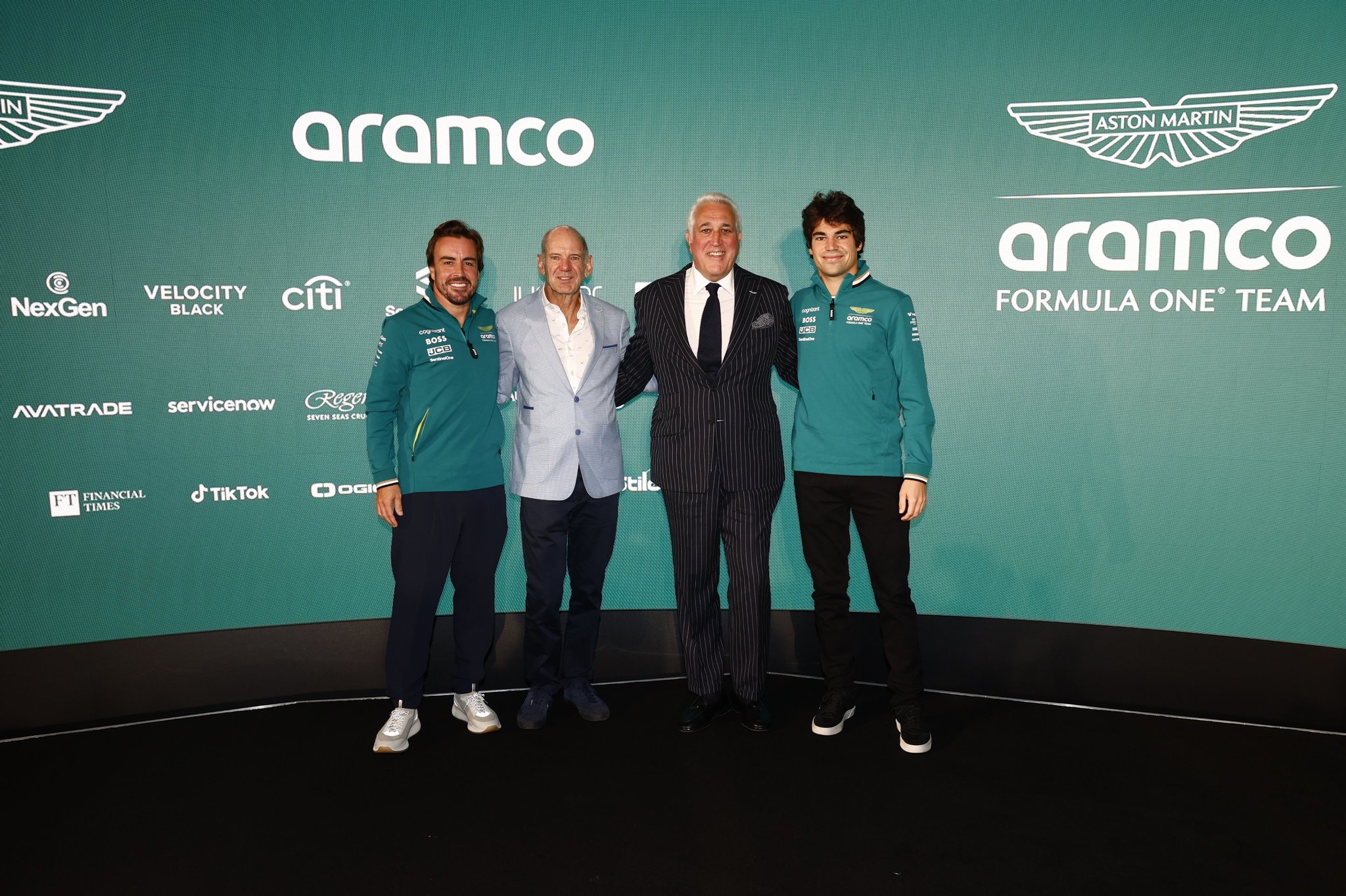 Fernando Alonso, Adrian Newey, Lawrence Stroll y Lance Stroll
