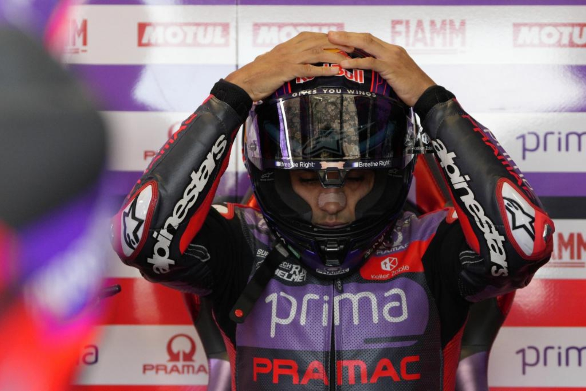 Jorge Martín, hoy en su box en Misano.
