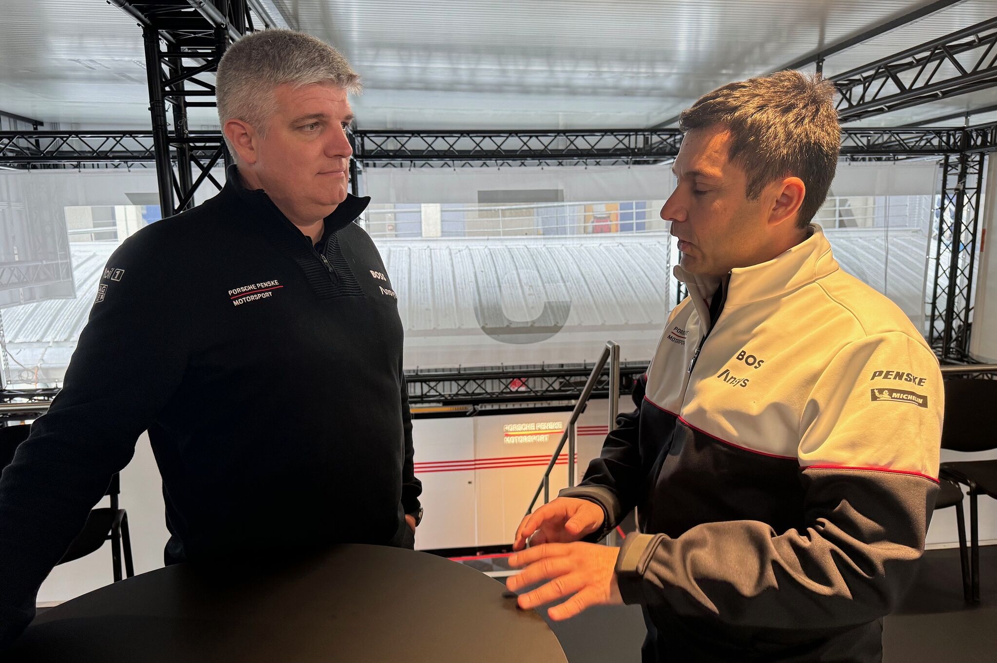 Prados y Diuguid, los dos únicos aspirantes a la triple corona.