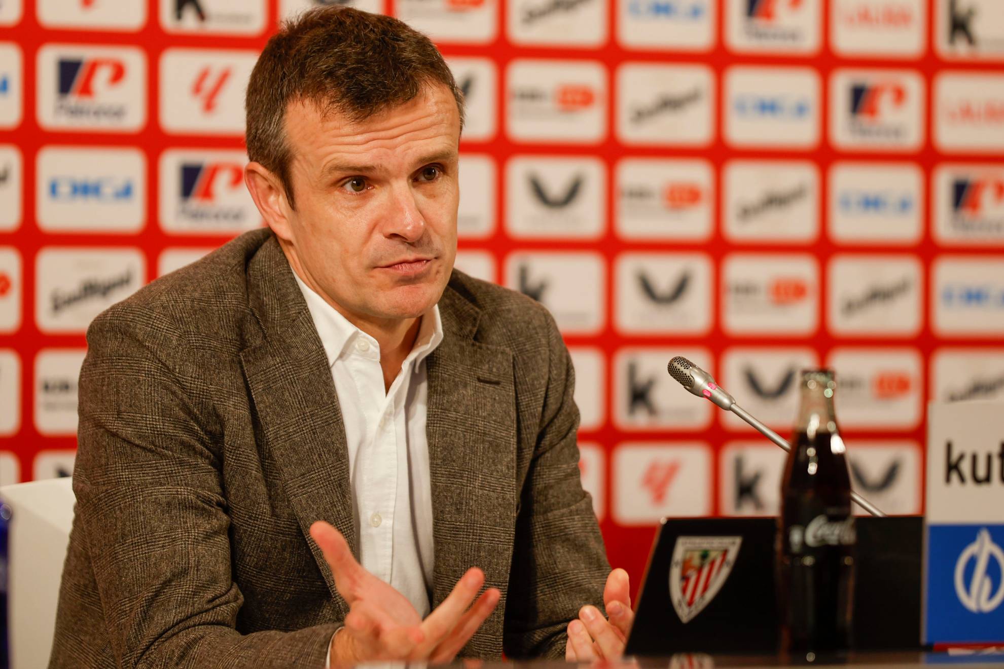 El presidente del Athletic, Jon Uriarte, denuncia amenazas tras el partido ante el Madrid