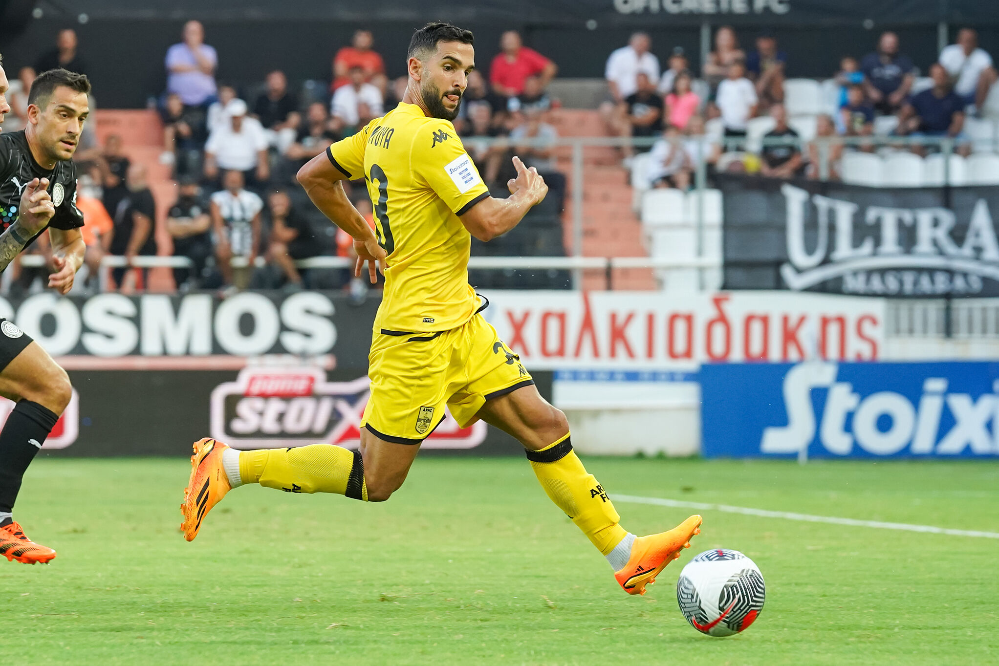 Montoya recupera la sonrisa en Grecia