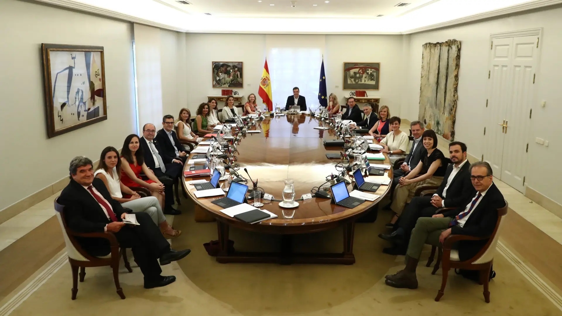 El Gobierno prorroga la reducción del IVA de alimentos pero aumenta en ...