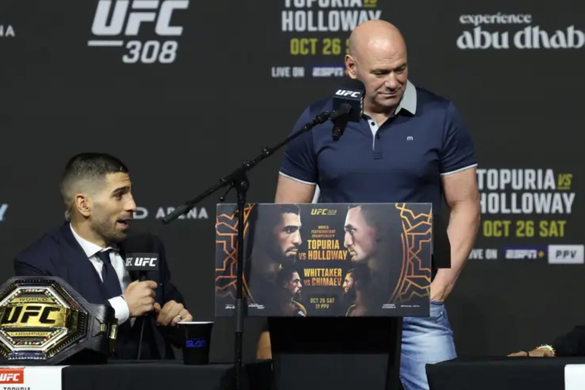 Ilia Topuria y Dana White, en UFC 308. UFC.