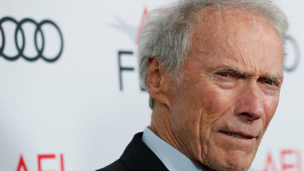 Clint Eastwood denuncia a una empresa de marihuana por usar su imagen sin permiso.