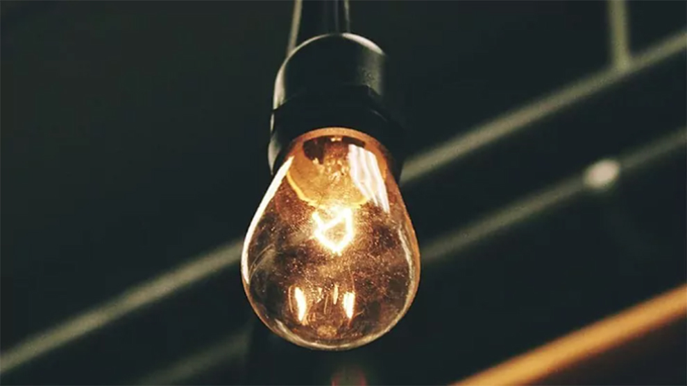 El Gobierno bajará el IVA de la luz al 10 por ciento