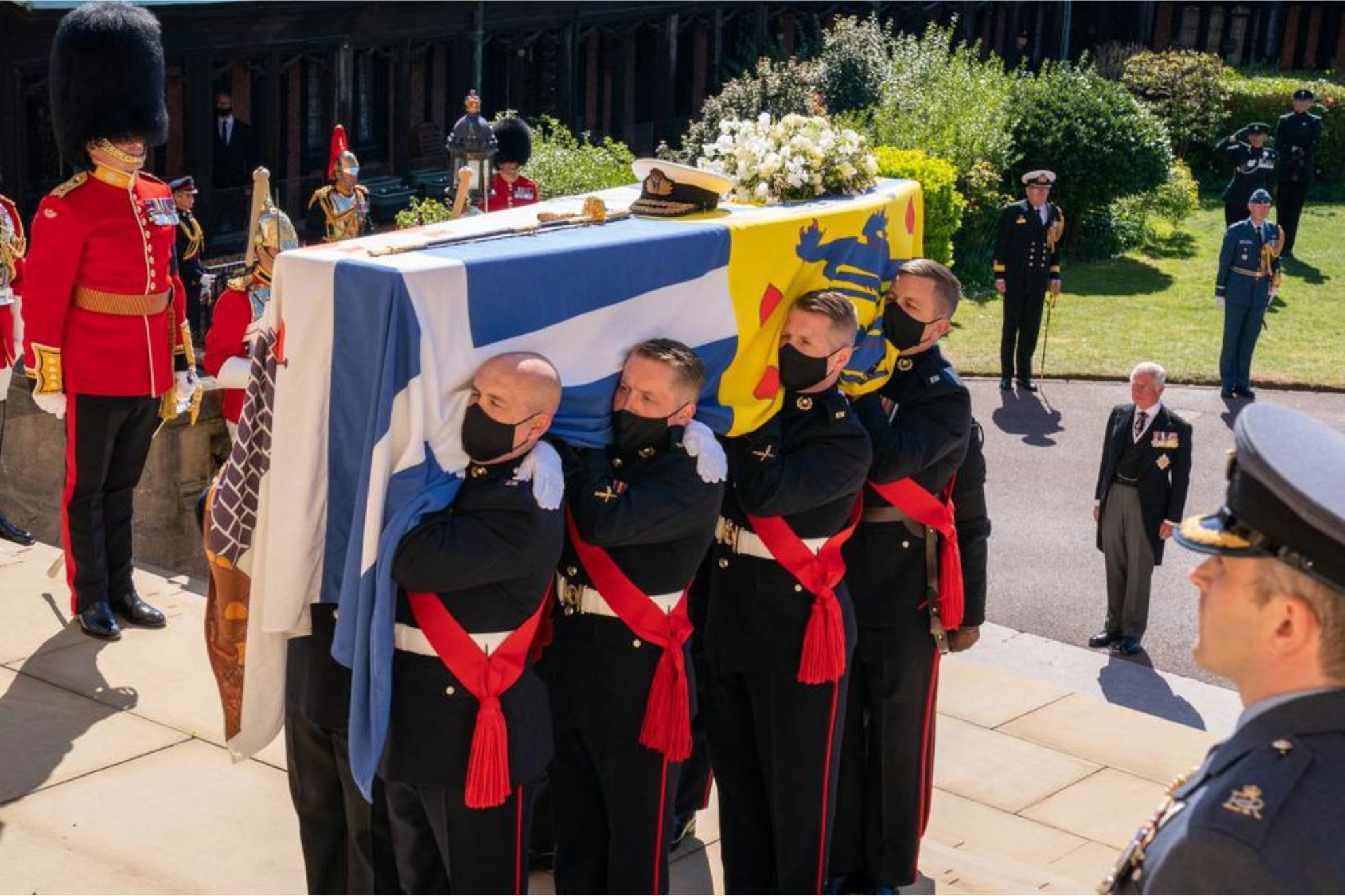 Funeral Reina Isabel II: ¿por qué los invitados deben ir en avión comercial y no 'jet' privado?