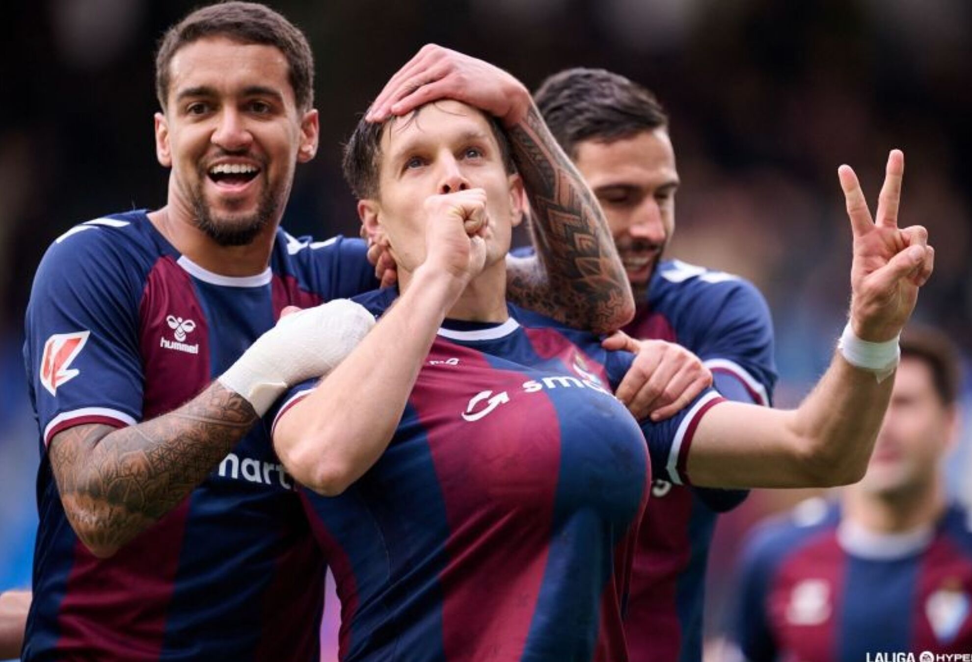 El Eibar sigue de dulce y aumenta las dudas del Huesca