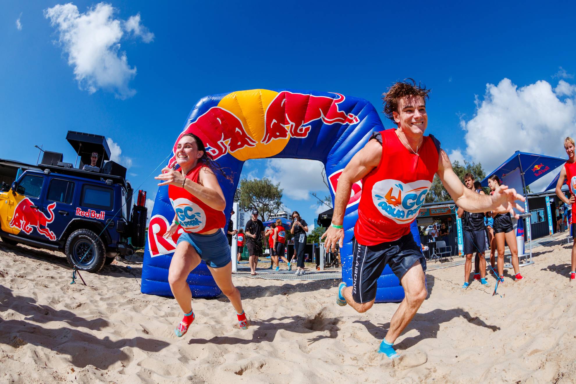 Red Bull Ibiza Royale: la carrera de obstáculos más loca del mundo se  estrena en España, image size:1980x1320