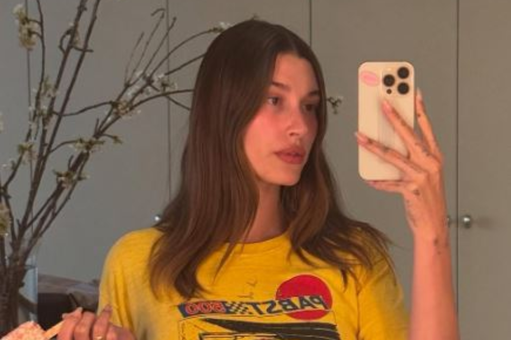Preocupación por los problema de salud de Hailey Bieber en plena polémica por las imágenes de Justin en el Coachella