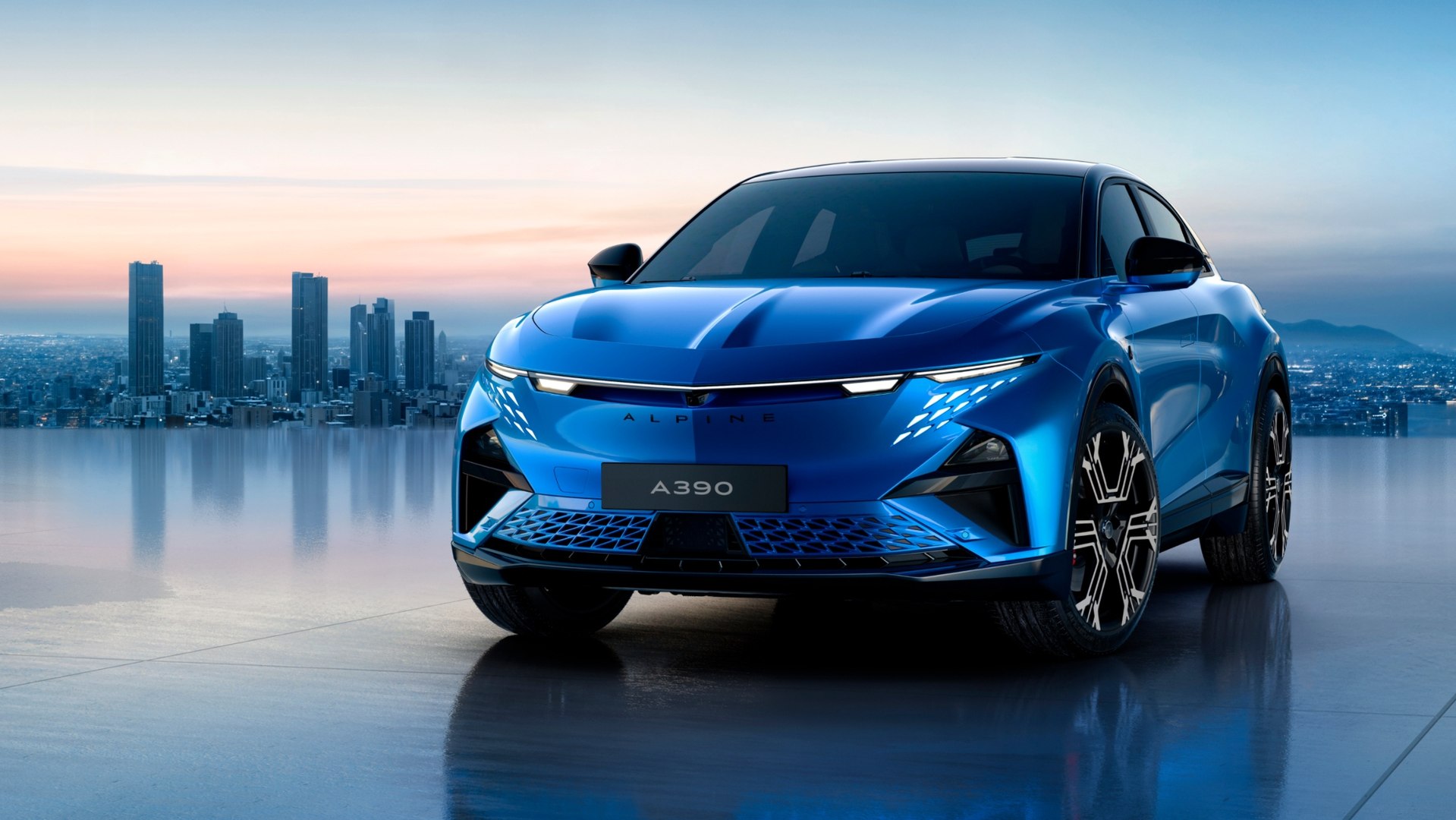 Este Alpine no es lo que esperar: llega el primer SUV eléctrico francés, el A390