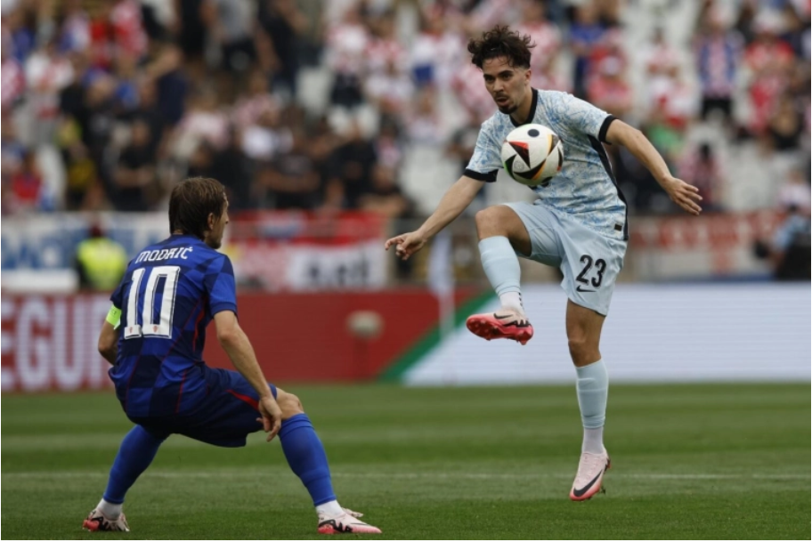 Vitinha y Modric, en un partido entre Croacia y Portugal.