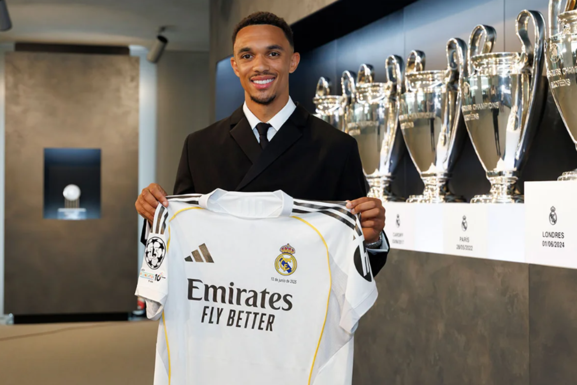 Real Madrid シャツ Trent 12 adidas Real Madrid Authentic Away Trent 12 Shirt 2025-2026