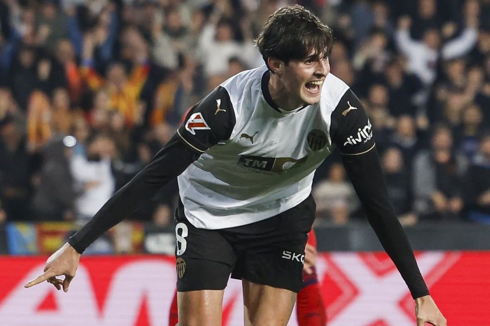 El Milán vuelve a mirar hacia Valencia: Javi Guerra en su lista de ...
