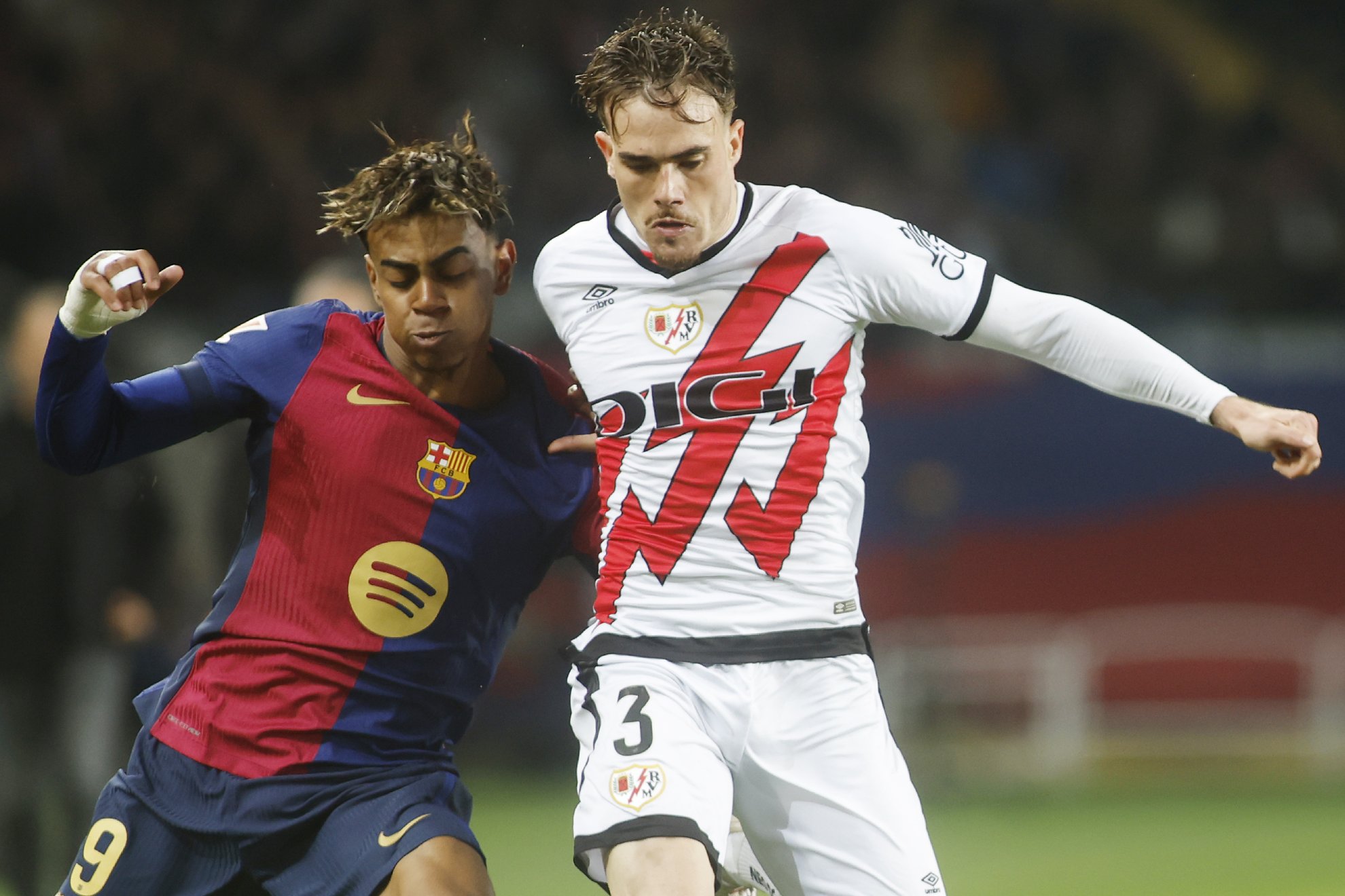Pep Chavarría disfruta del gran momento del Rayo: “Tenemos una energía increíble en el vestuario”