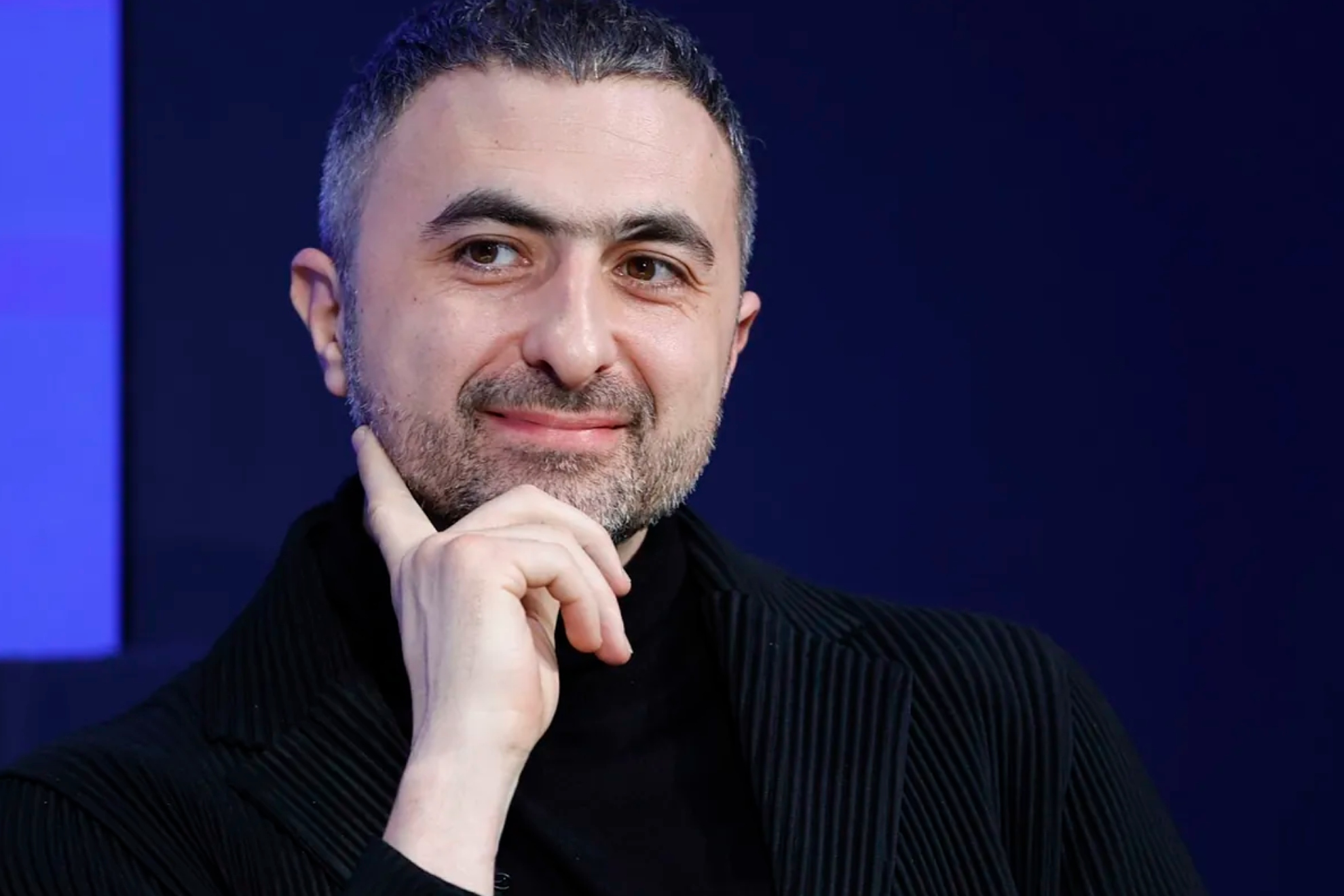 Mustafa Suleyman advierte sobre el potencial de la IA