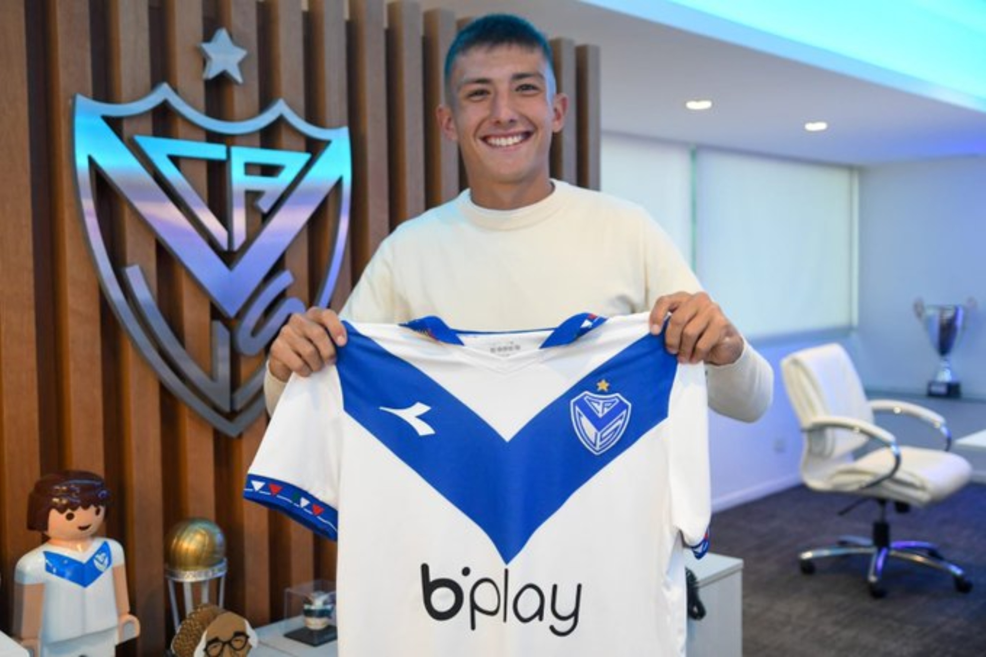 Yellow Submarine Snaps Up Argentine Gem Thiago Fernández on Free Transfer - Villarreal CF news