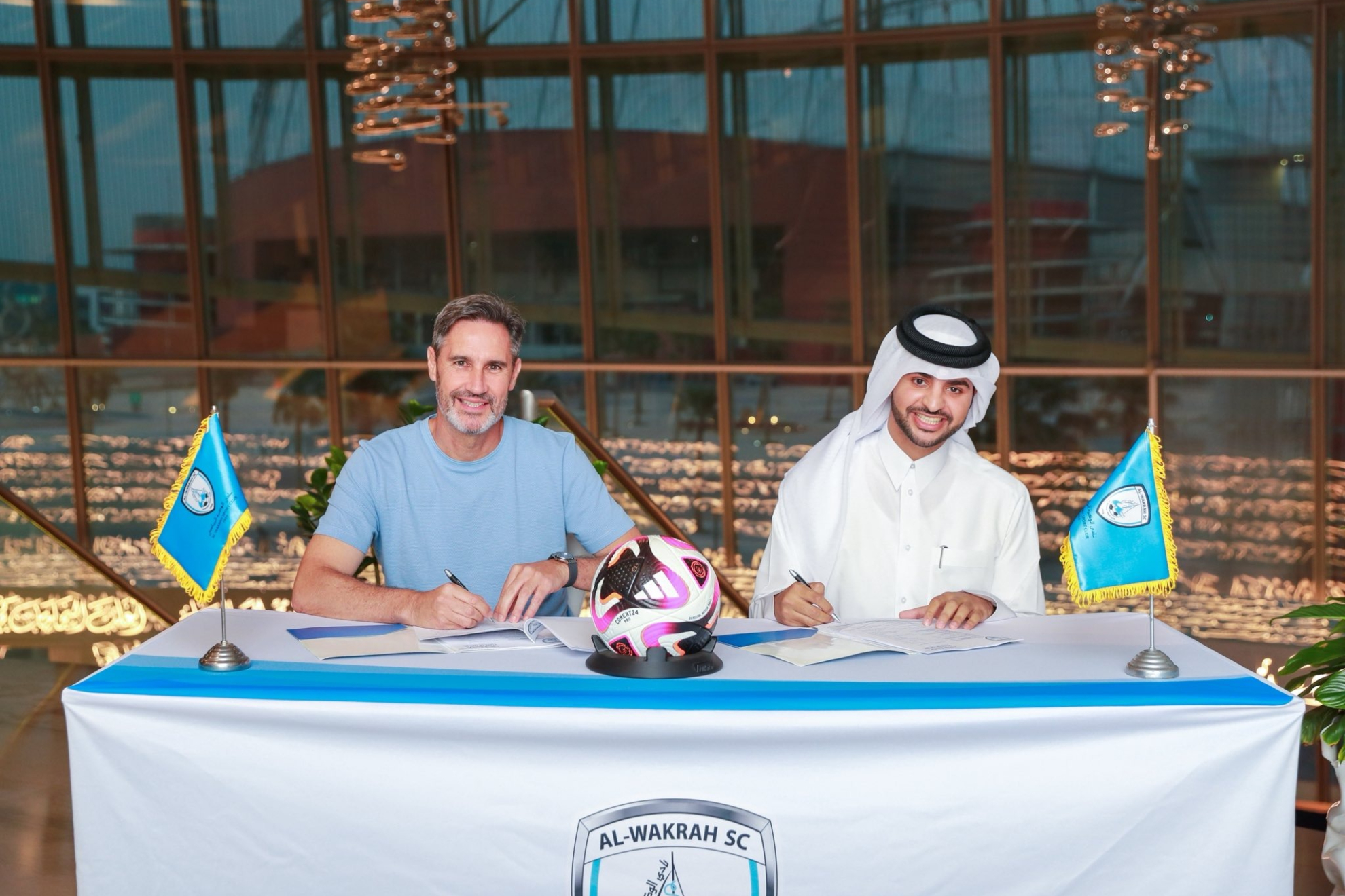 Vicente Moreno, en su presentación con el Al Wakrah SC.