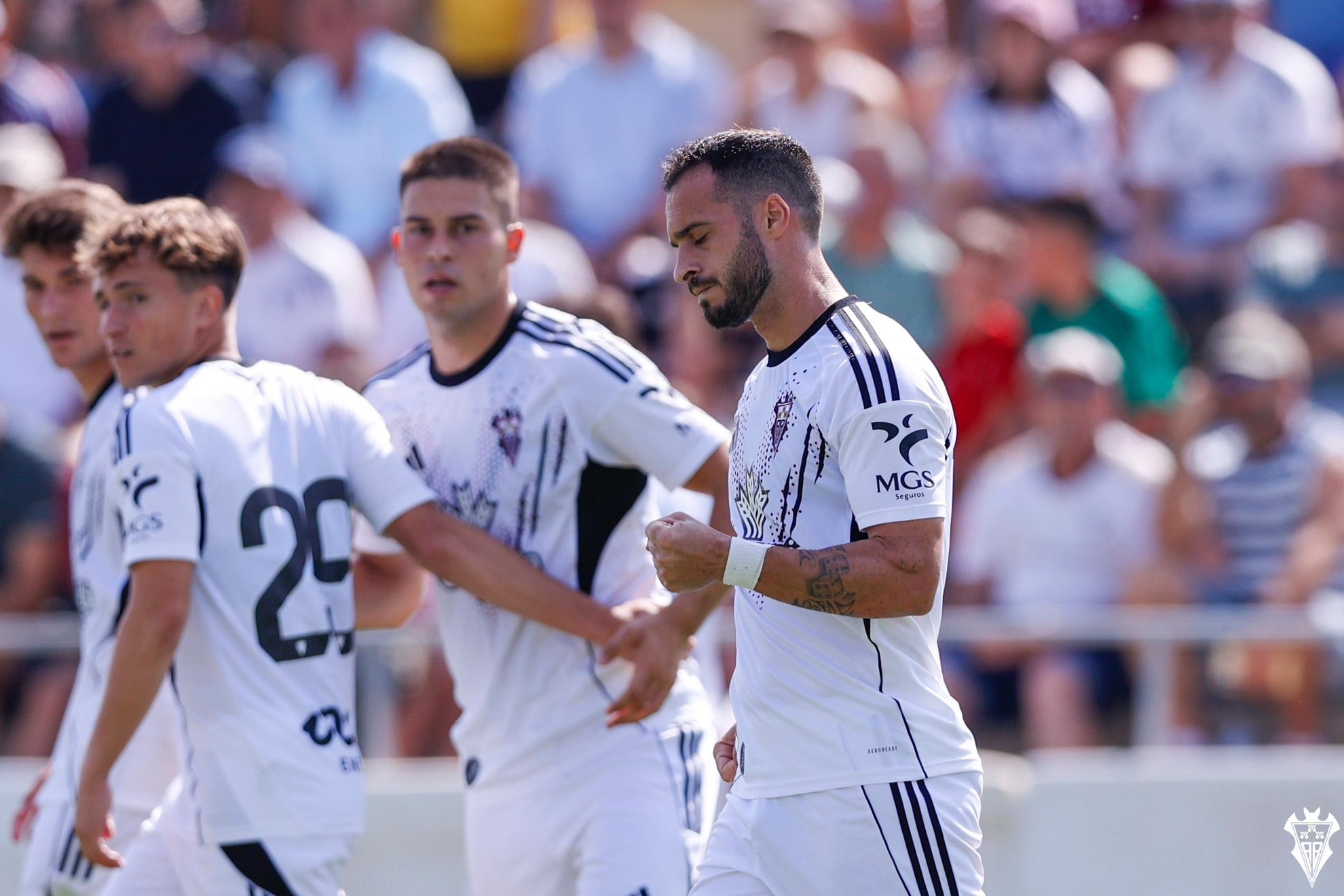 Lazo celebra su gol al Cartagena.