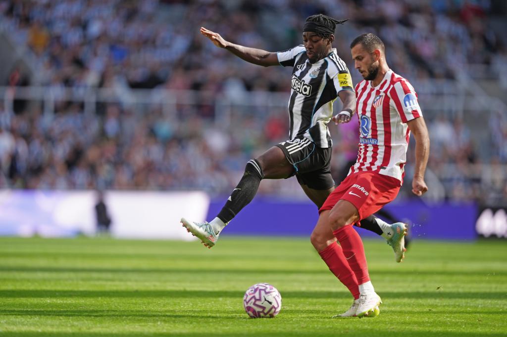 Hancko, durante el partido ante el Newcastle.