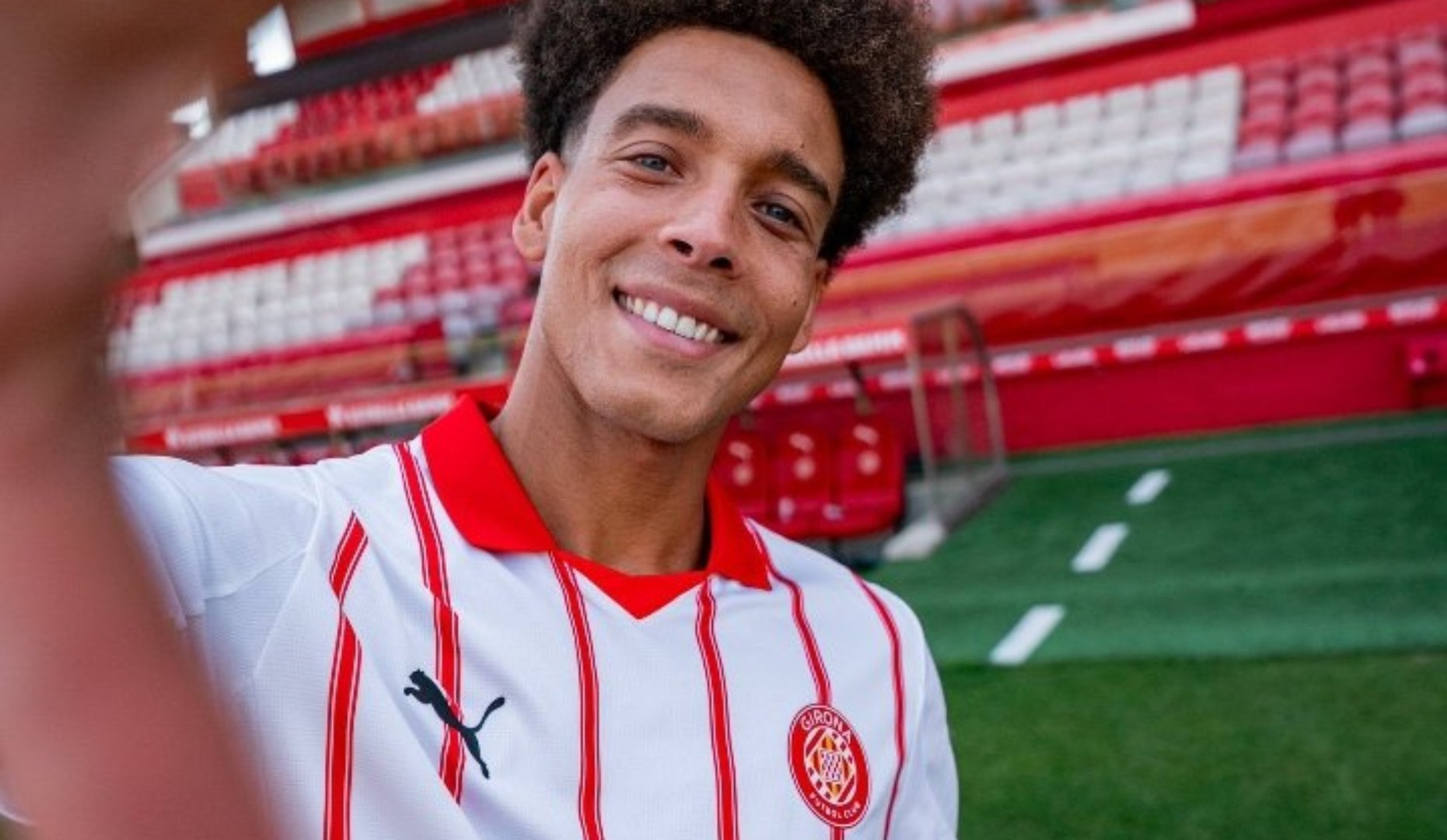 El Girona presentó Axel Witsel como su cuarta nueva cara para la presente campaña 2025/26. El belga se mostró contento con la decisión tomada de venir al cuadro catalán después de una charla con Quique Cárcel y Míchel cuando casi estaba para firmar con el Udinese italiano.