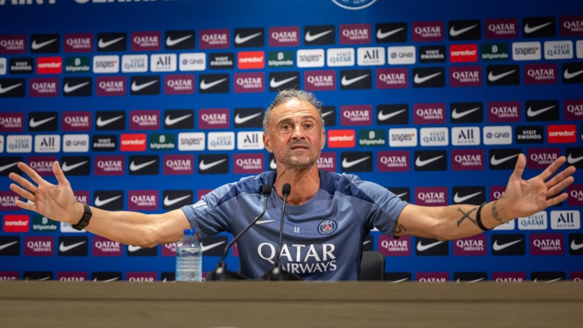 Cuando es preguntado por el lanzador principal de penaltis en el PSG esta temporada, Luis Enrique entre risas asegura que los lanzará él