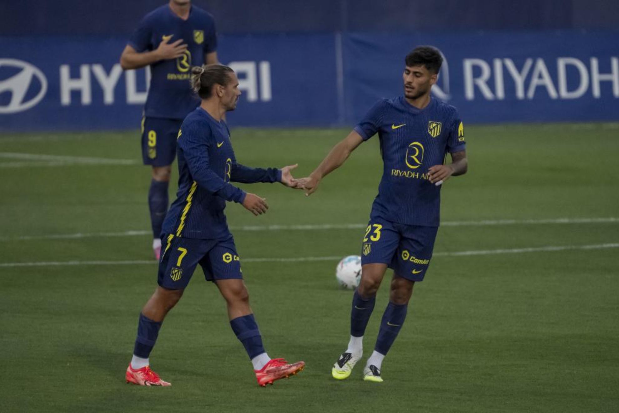 Carlos Martín, con Griezmann.