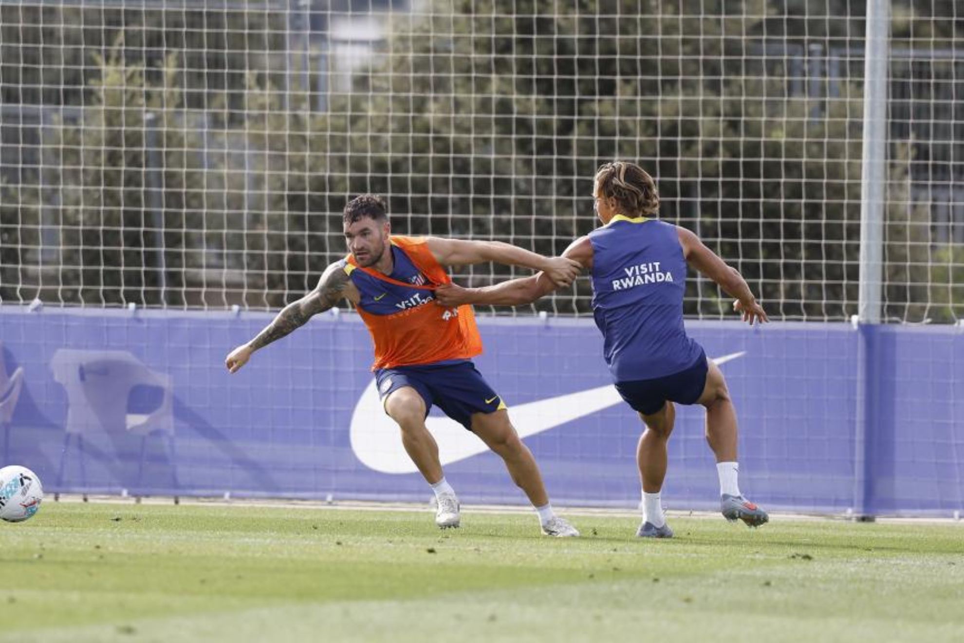 Galán, en un entrenamiento del Atlético.