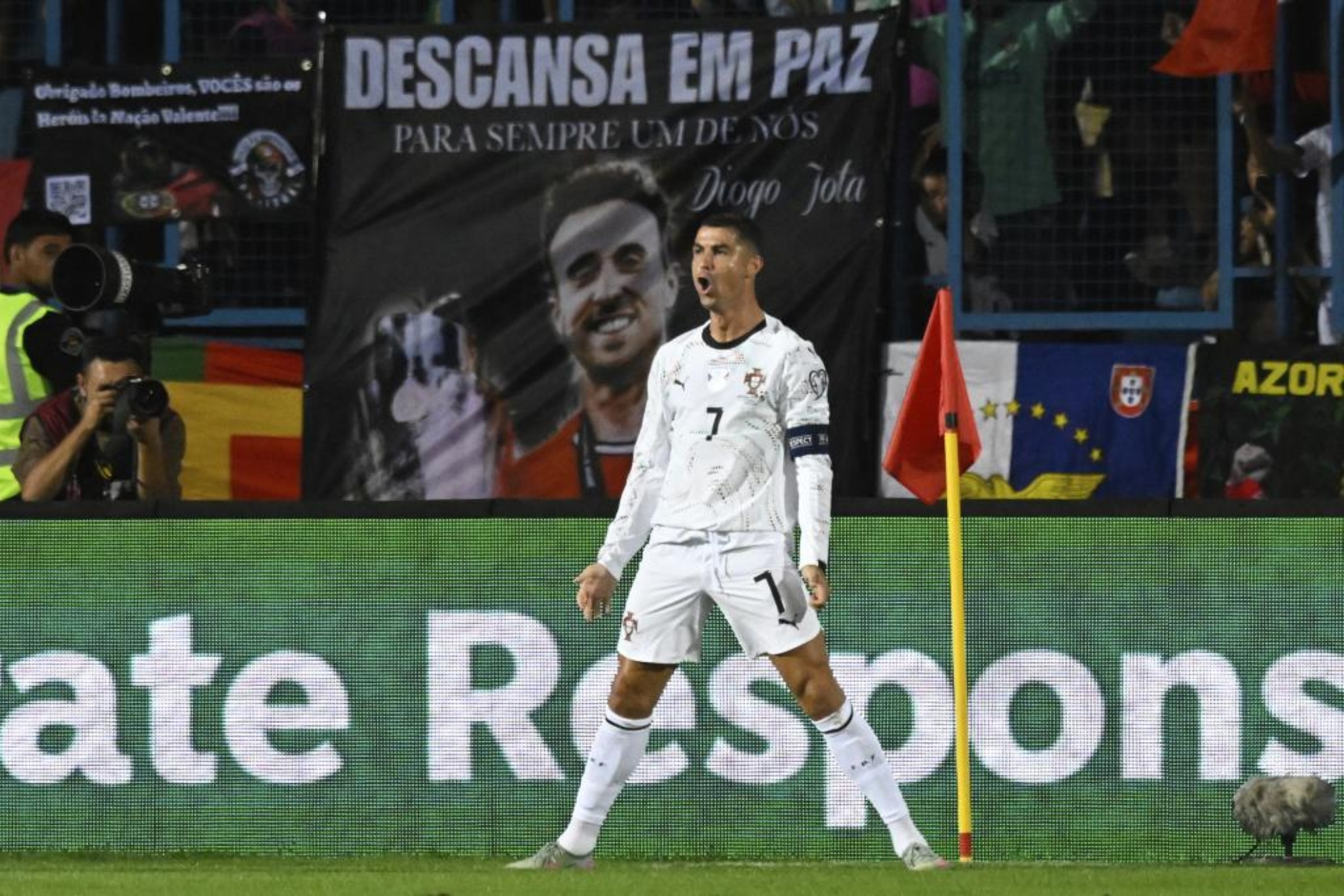 Cristiano Ronaldo celebra su tanto contra Armenia.