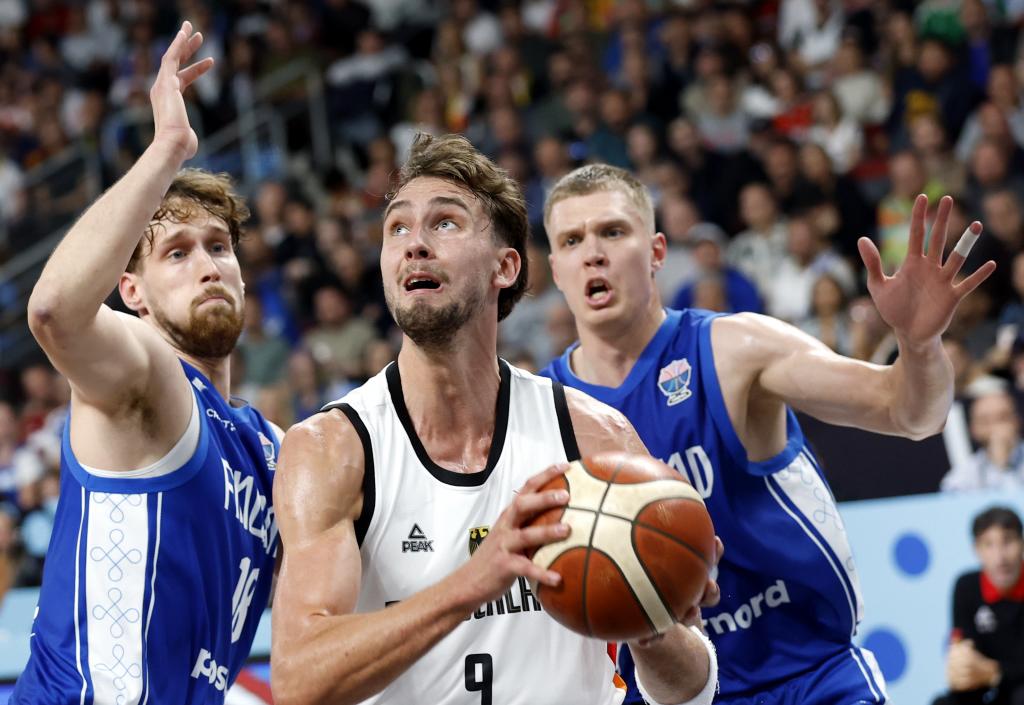 Franz Wagner firmó 20 puntos en la primera parte