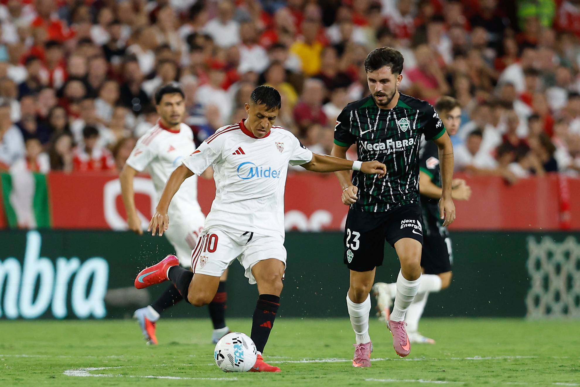 Alexis Sánchez's Bernabéu Reunion: Sevilla Star Set for Tenth Visit to Madrid's Cathedral - Sevilla FC news