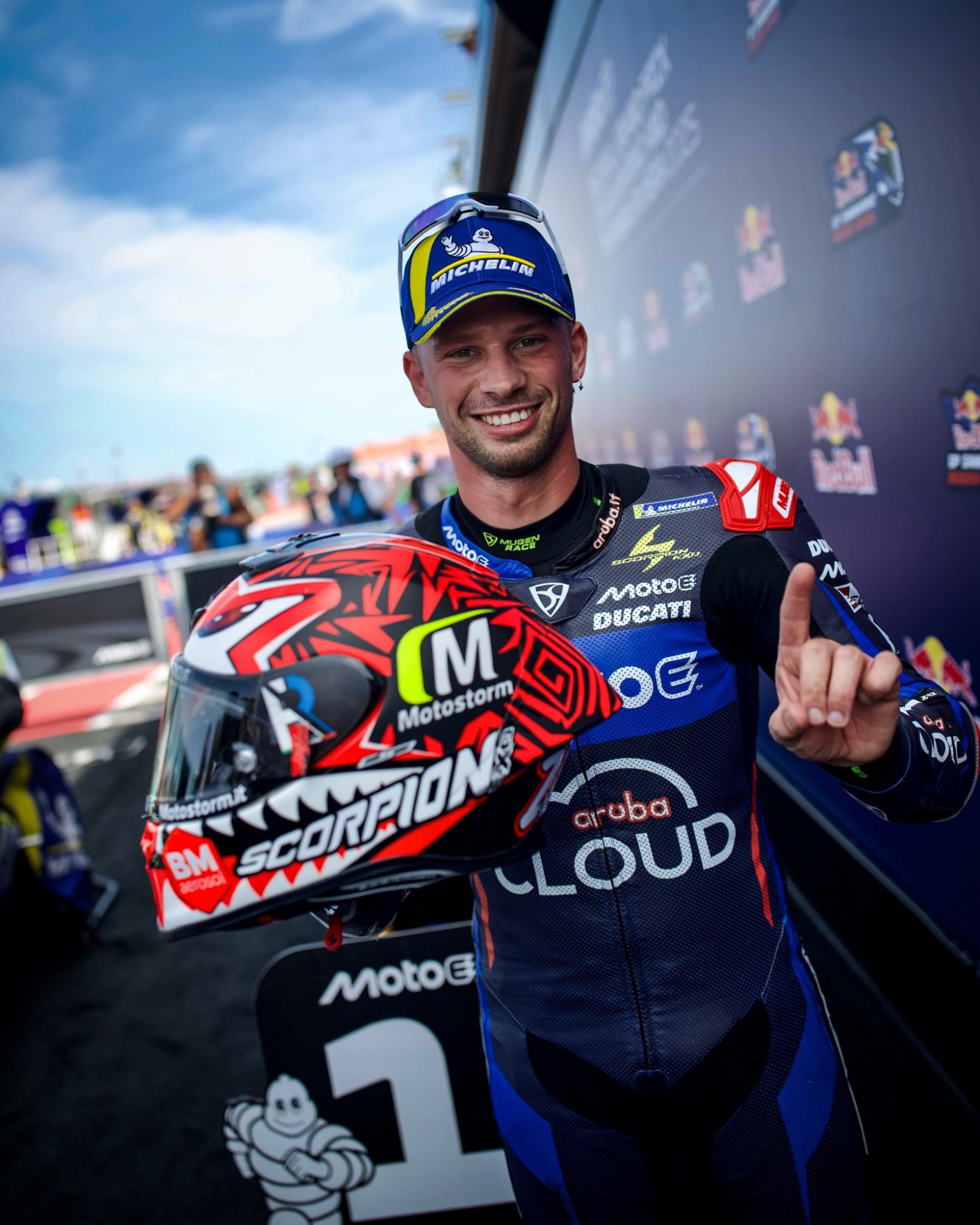 Zaccone y Ferrari se reparten victorias en una vibrante cita en Misano