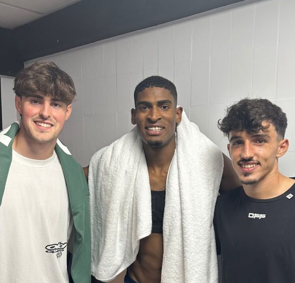 Una visita muy especial para los ex del Valencia.