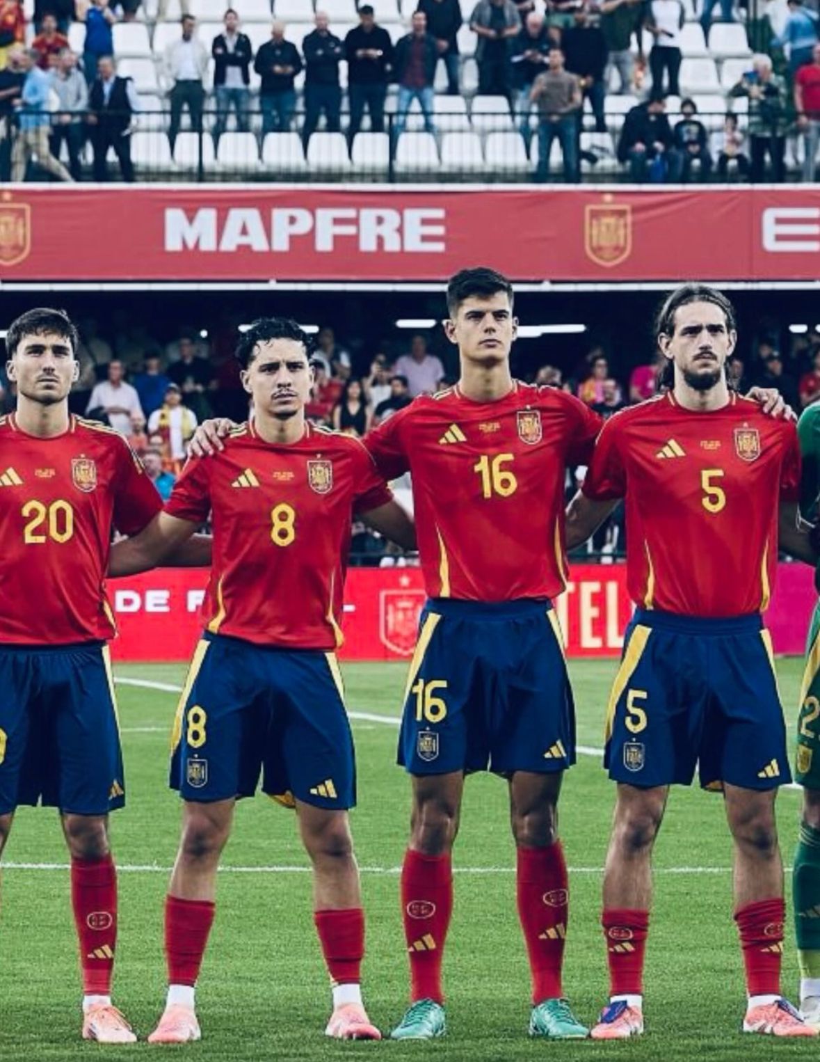 Yarek en el once titular de España sub 21.