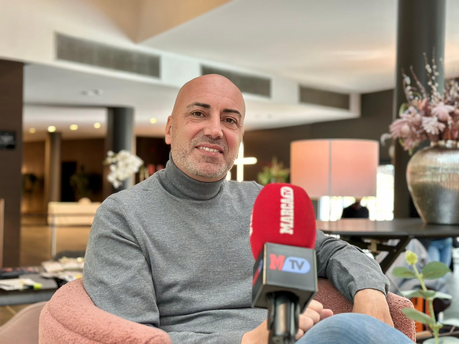 Alex Carera, durante la entrevista con MARCA.