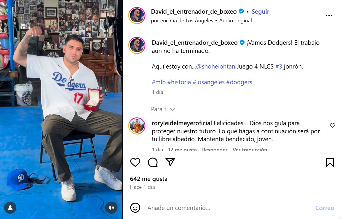 David Flores, con la bola.