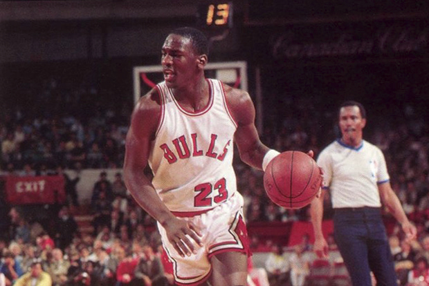 Michael Jordan: "Ojalá pudiera tomarme una pastilla mágica y salir a jugar al baloncesto hoy, porque así soy"