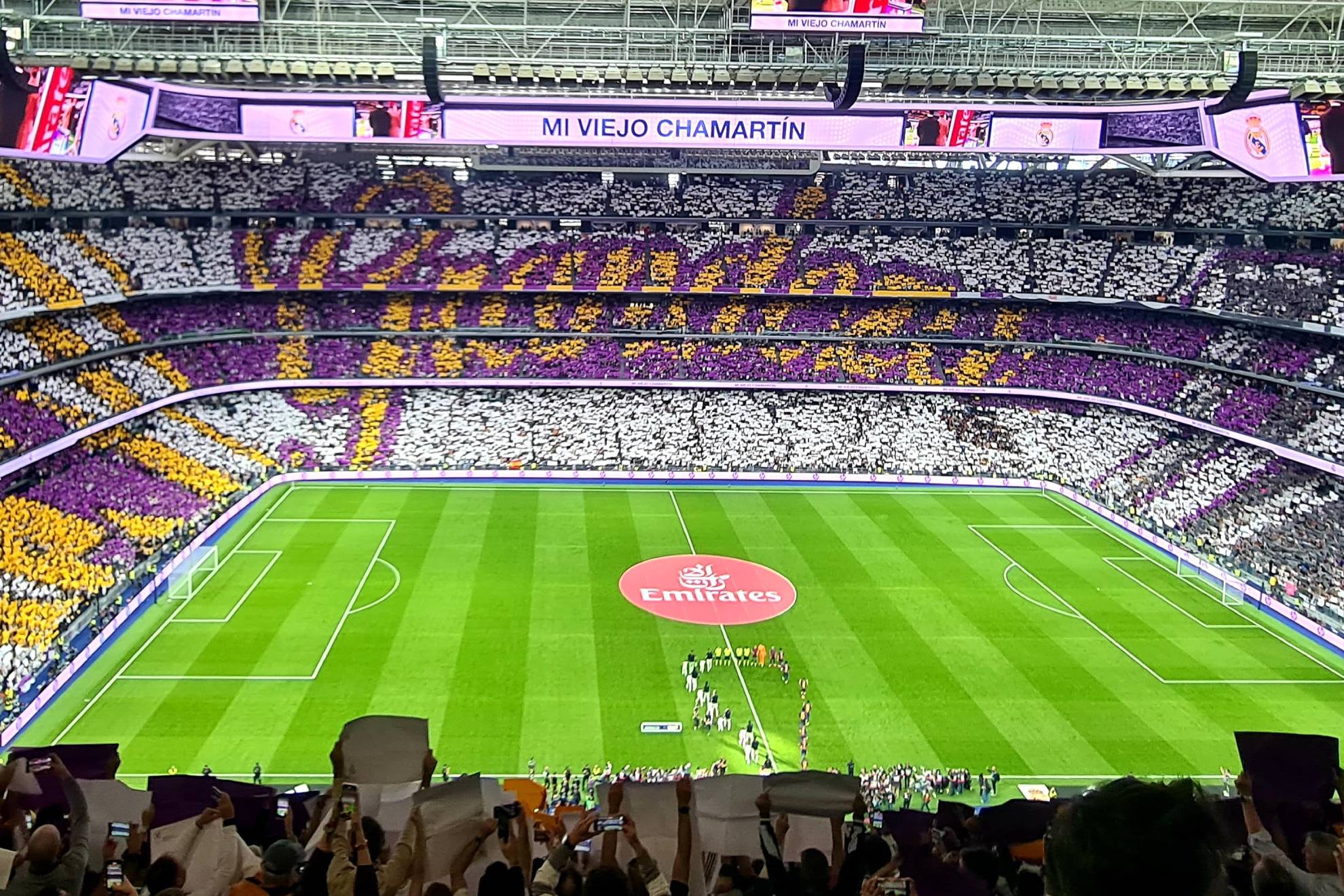 La 'grandeza' del espectacular mosaico que lució el Bernabéu