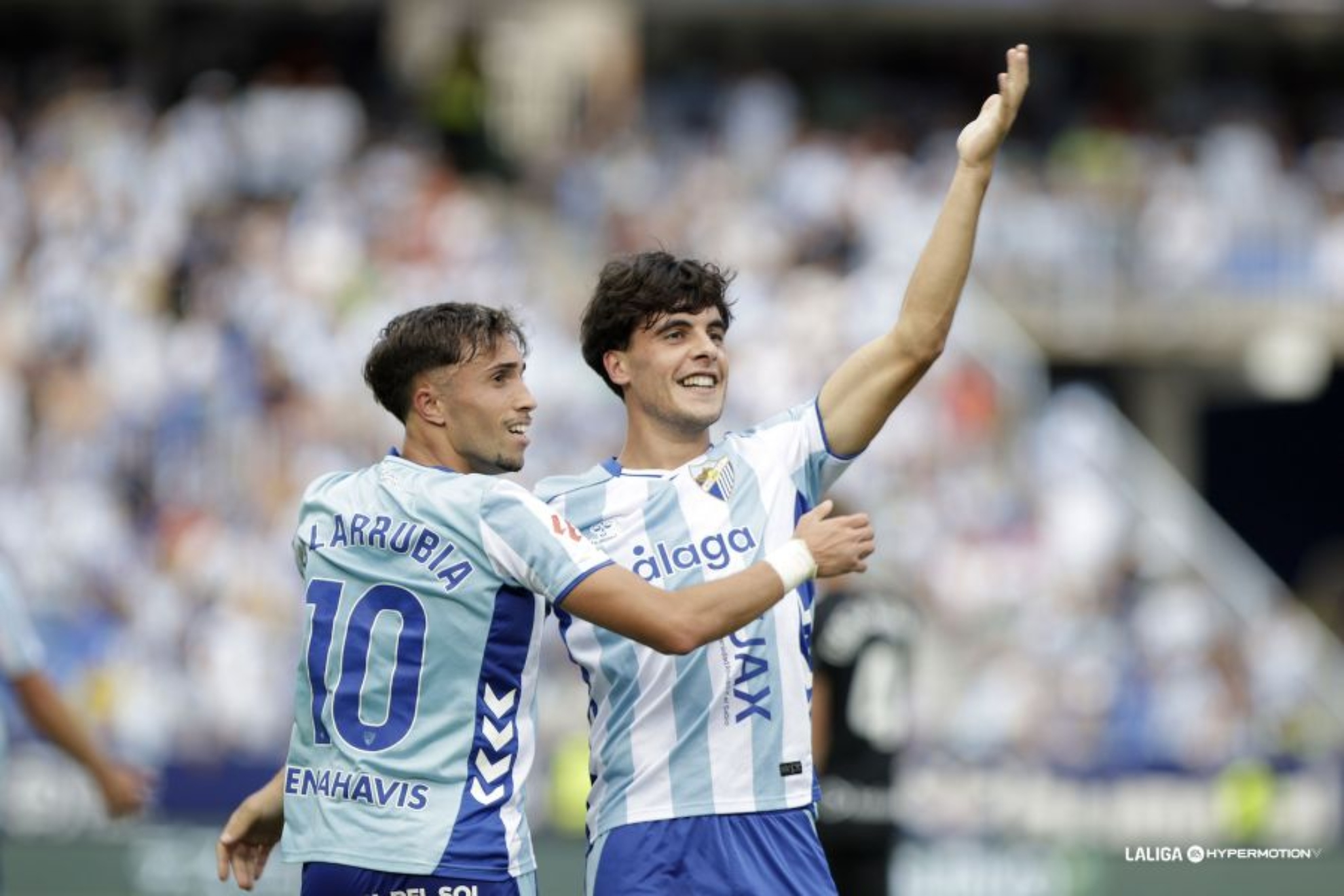 Lobete y Larrubia, dos de los goleadores del Málaga ante el Andorra, celebran un gol. LALIGA