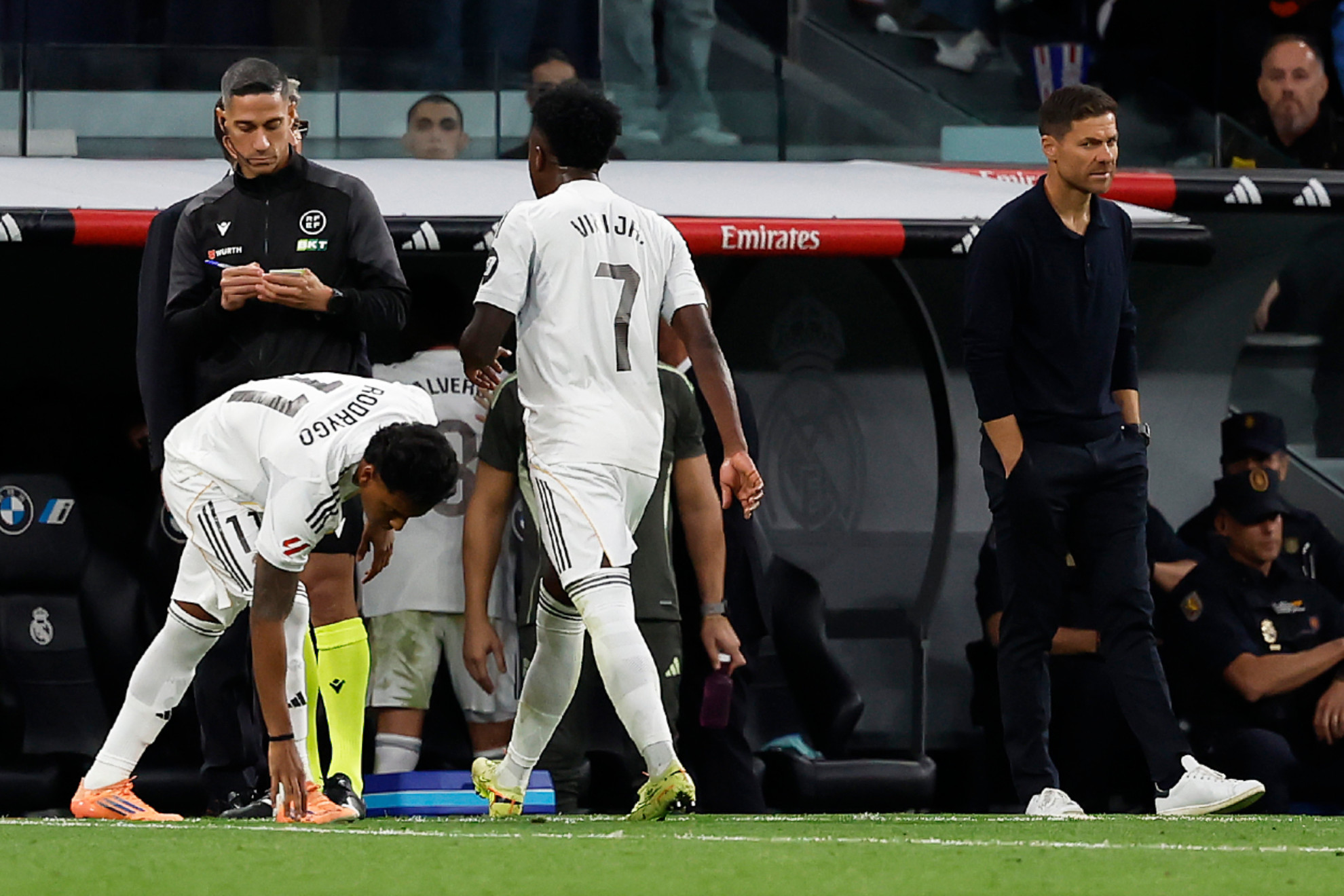 Rodrygo entra por Vinicius