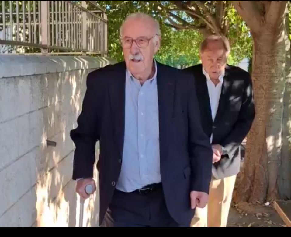 Vicente Del Bosque en el funeral de Ochotorena.