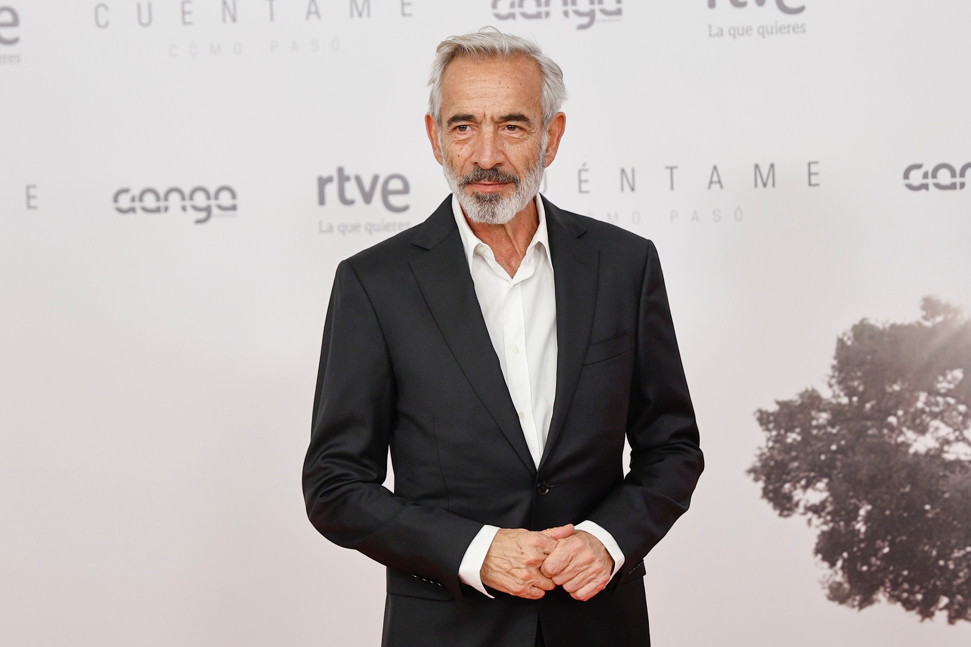 Imanol Arias, enamorado como nunca a sus 68 años: “Una historia de amor  preciosa”