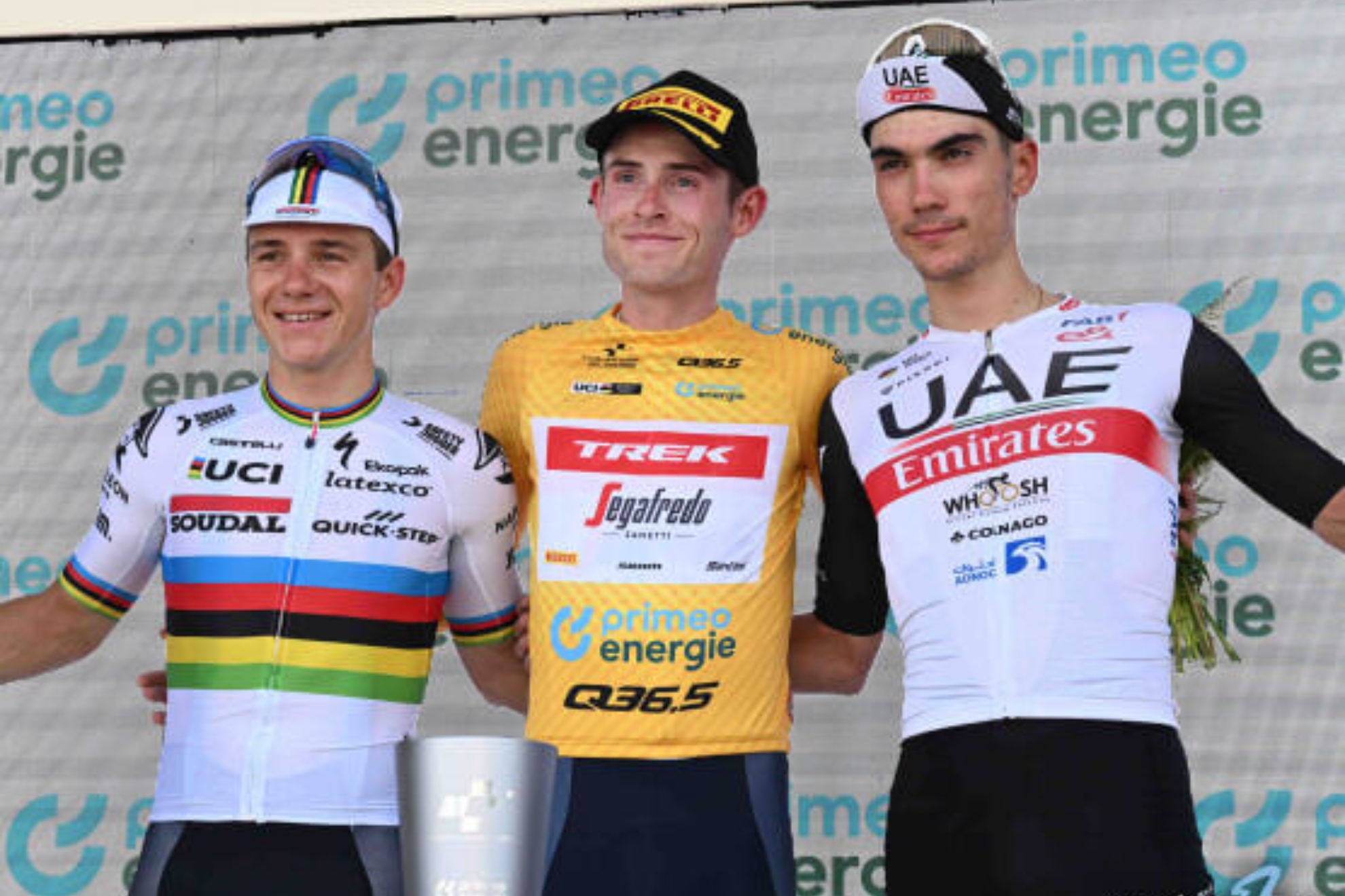 Remco, Skjelmose y Ayuso.