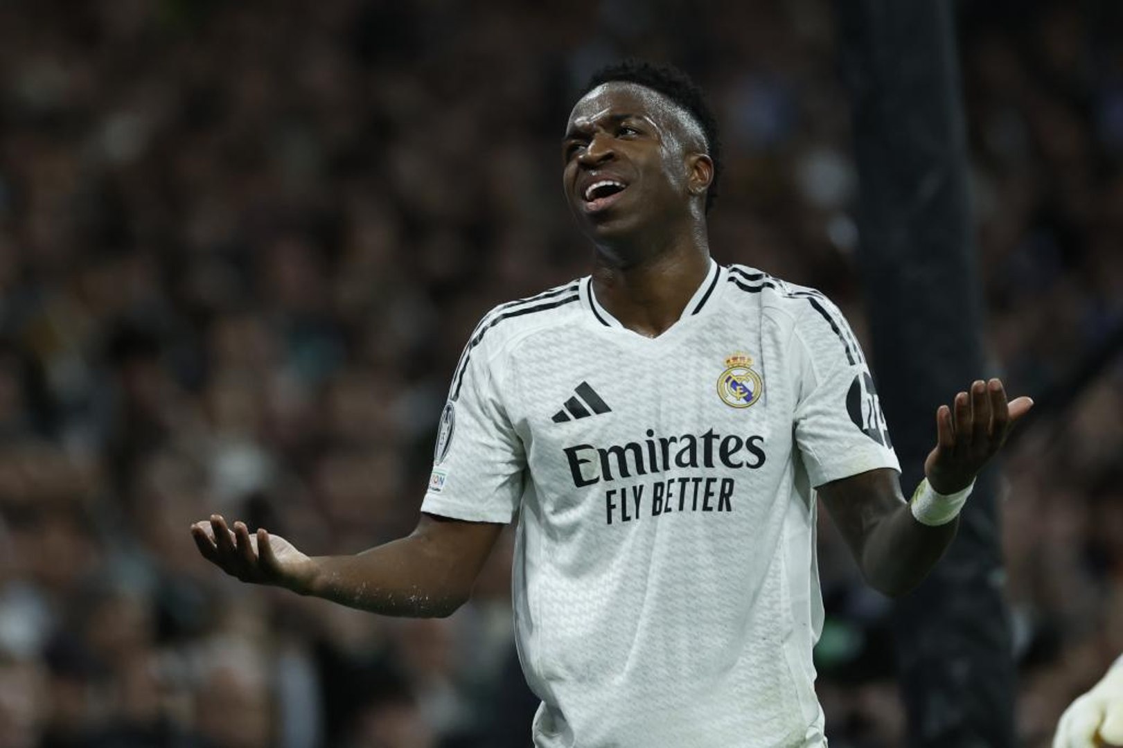 Raúl Fuentes da la razón a Vinicius por su enfado por sus sustituciones.
