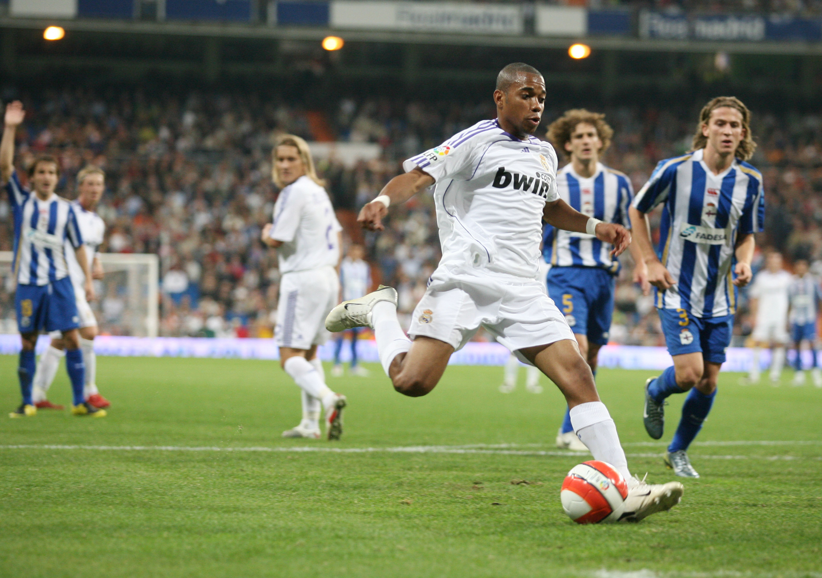 Robinho, la exestrella del Madrid en la cárcel, confiesa su realidad como preso común: "Mandan los guardias"